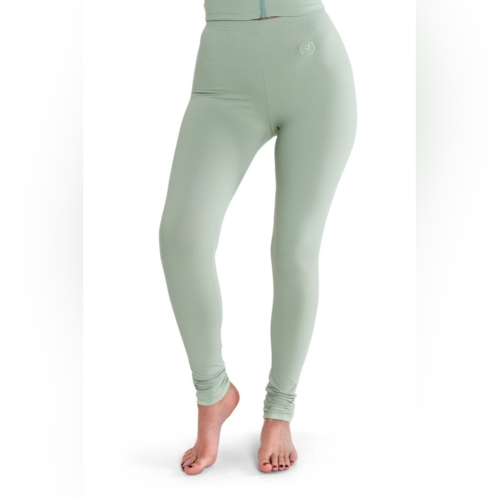 Body by Raven Tracy Basics Pants – Saige Green (XS)